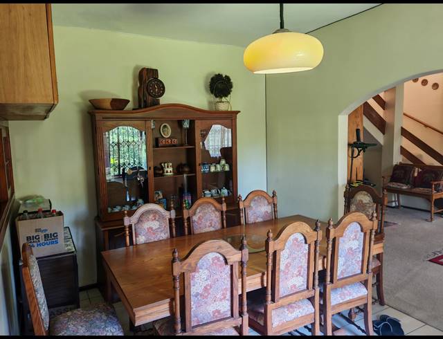 4 BEDROOM HOUSE FOR SALE IN CHILTERN HILLS